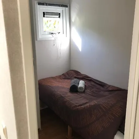 木屋 Vrijstaand Chalet In Bospark Hattemerbroek