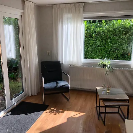 木屋 Vrijstaand Chalet In Bospark